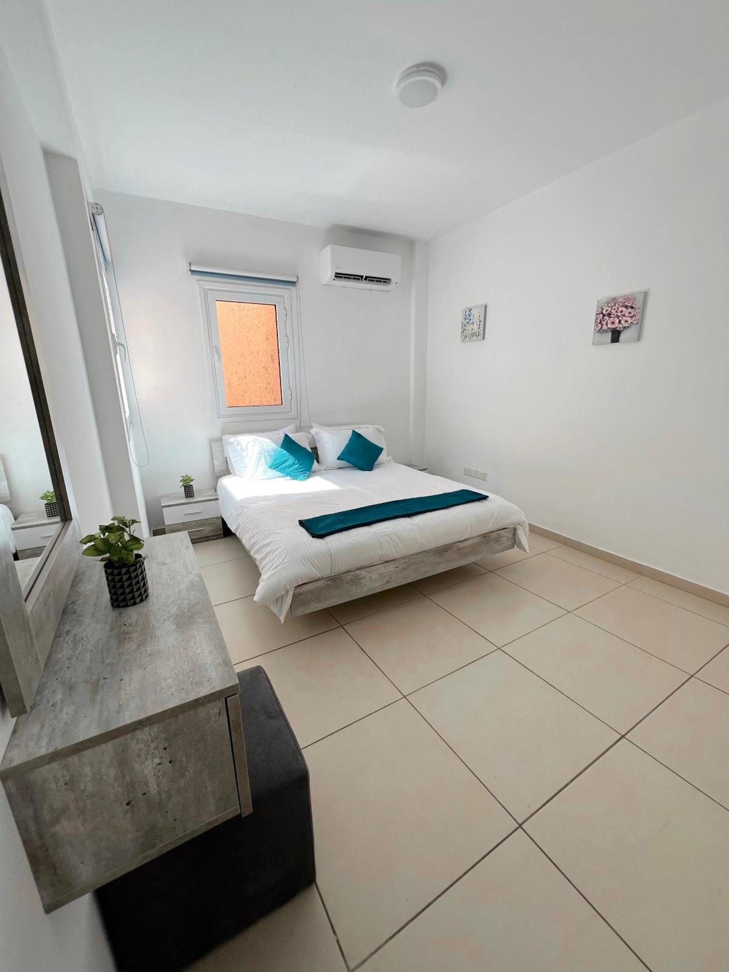 Georgiou 202 Apartment Larnaca Exterior photo
